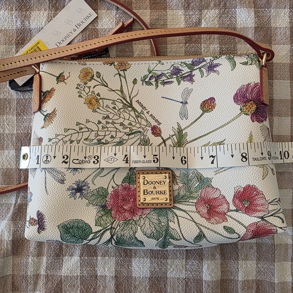 NWT Dooney & Bourke Floral Crossbody Bag